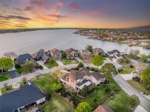 12540 Longmire Lakeview, Conroe, TX, 77304-1088 | Card Image
