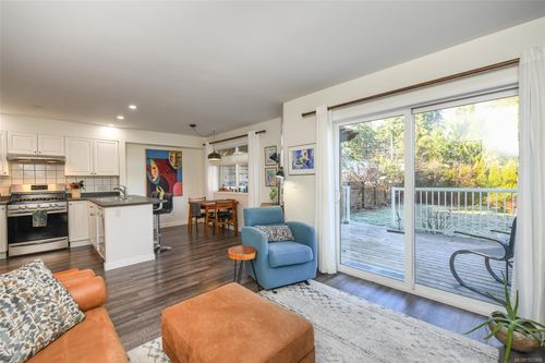 b-1271 Martin Pl, Courtenay, BC, V9N9A2 | Card Image