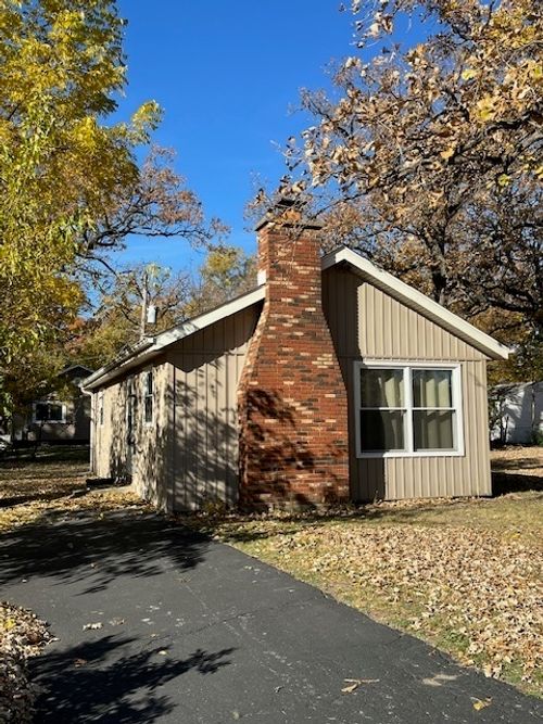 111 Dupage St, Shorewood, IL, 60404-9466 | Card Image