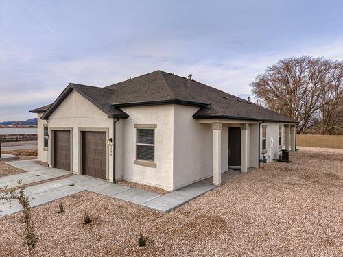 3090 Airplane Dr, Duck Creek Village, UT, 84762 | Card Image