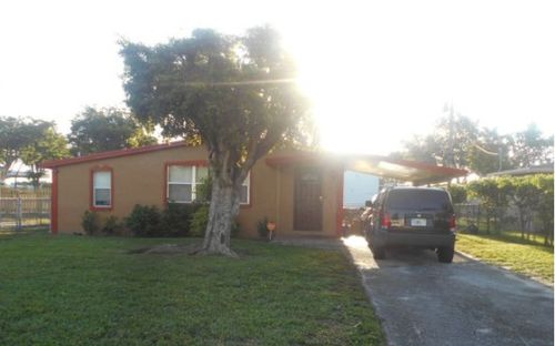 2170 Ne 3rd Ave, Pompano Beach, FL, 33060-4922 | Card Image