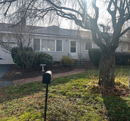 4 Meadowview Ln, Milford, MA, 01757-2109 | Card Image