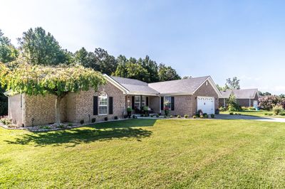 1013 Burnell Drive, House other with 4 bedrooms, 3 bathrooms and null parking in Berea KY | Image 2