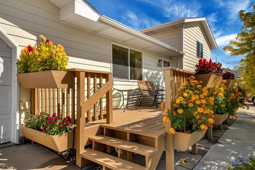 2196 Meadow Ln, Rapid City, SD, 57703-6565 | Card Image