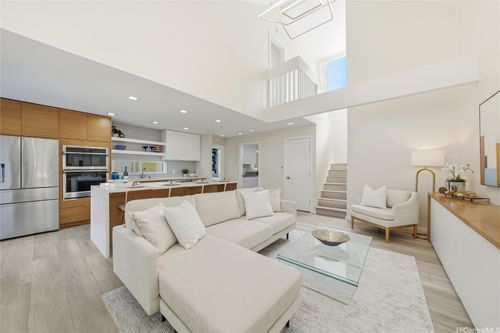 6117d-6117 Summer St, Honolulu, HI, 96821-2345 | Card Image