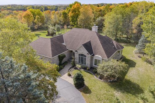 4945 S Calhoun Road, New Berlin, WI, 53151 | Card Image