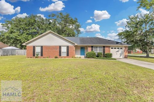 1398 Coalition Cir, Hinesville, GA, 31313-9162 | Card Image