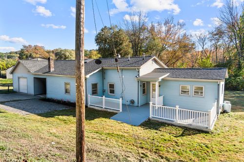 20 Pautipaug Hill Rd, Baltic, CT, 06330-1014 | Card Image