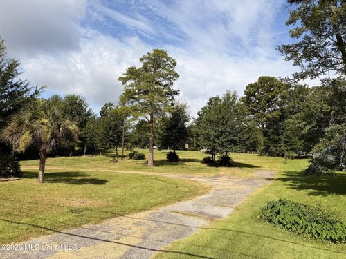 5917 Ridge Rd, Ocean Springs, MS, 39564-2274 | Card Image