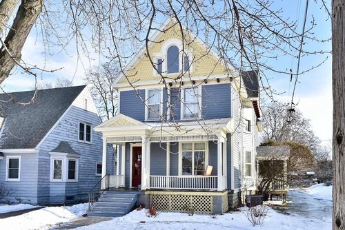 418 Wilson St, Winona, MN, 55987-2946 | Card Image