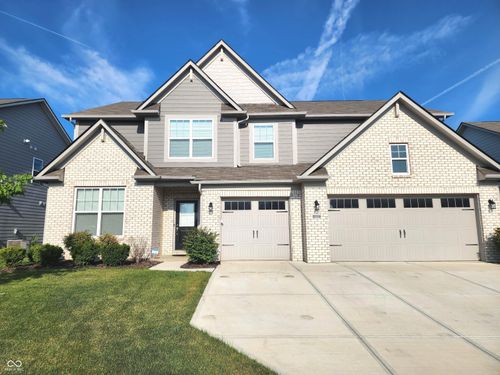 2372 S Copperstone Dr, New Palestine, IN, 46163-8036 | Card Image