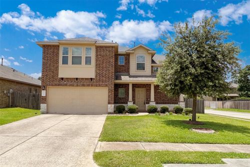 166 Meadow Grove Dr, Conroe, TX, 77384-5610 | Card Image