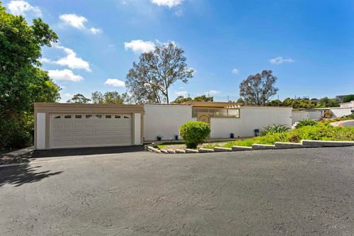 12-3621 Vista Campana S, Oceanside, CA, 92057-8204 | Card Image