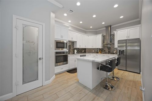 4206 Hershe St, Houston, TX, 77020-2502 | Card Image