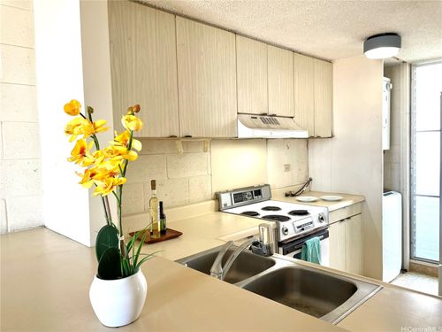 a308-647 Kunawai Ln, Honolulu, HI, 96817-2265 | Card Image