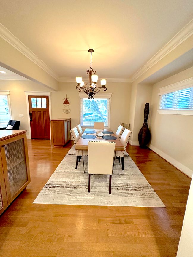 A - 1434 Laguna St, Condo with 3 bedrooms, 2 bathrooms and null parking in Santa Barbara CA | Image 4