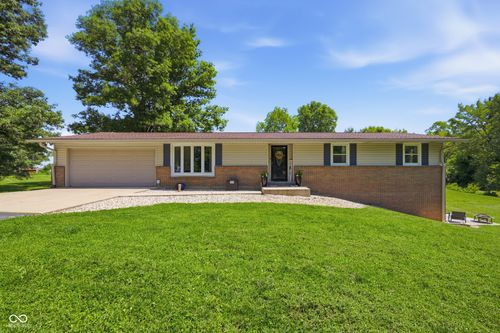 29387 N Duck Creek Ave, Atlanta, IN, 46031-9732 | Card Image