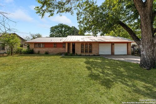 127 Roesler Rd, San Antonio, TX, 78220-3323 | Card Image