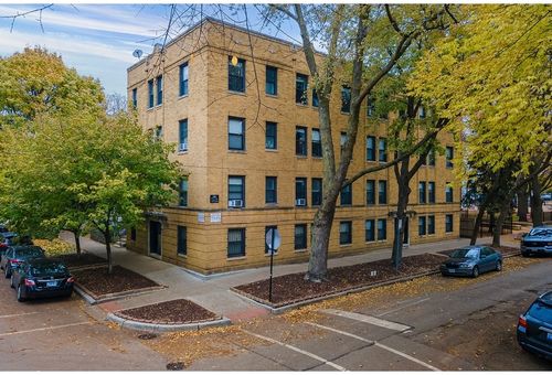 2-1056 Lill Ave, Chicago, IL, 60614-2206 | Card Image