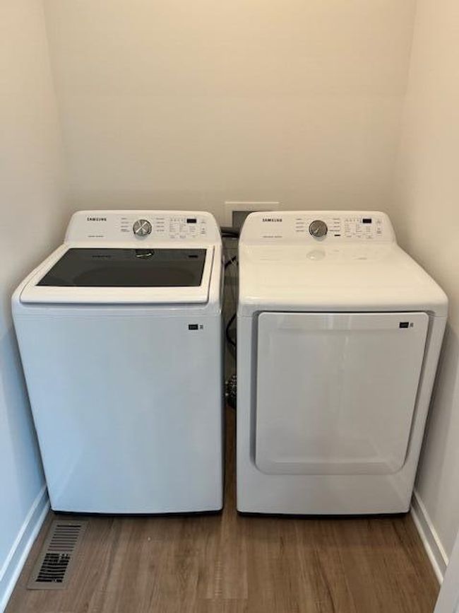 SAMSUNG WHITE WASHER & DRYER | Image 24