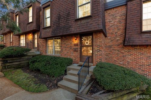 13459 Coliseum Dr, Chesterfield, MO, 63017-3002 | Card Image