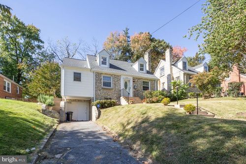 2304 Parkway, CHEVERLY, MD, 20785-3032 | Card Image