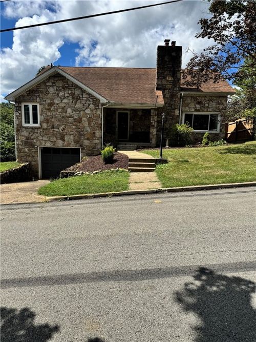 430 Culbertson Ave, Greensburg, PA, 15601-1933 | Card Image