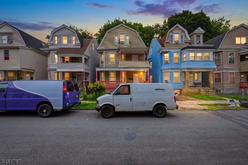 21 N 18th St, East Orange, NJ, 07017-5187 | Card Image