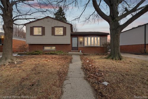 31650 Nelson Dr, Warren, MI, 48088-7034 | Card Image