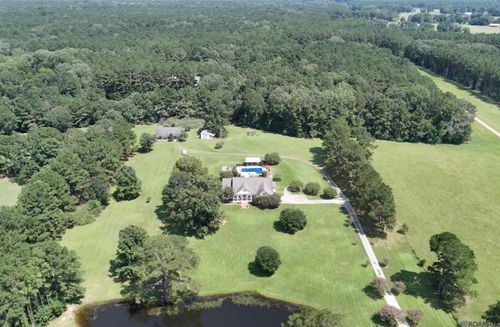 7953 Pipes Ln, Ethel, LA, 70730-3714 | Card Image