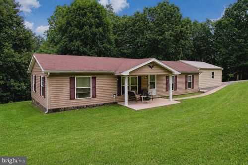 3936 Penneroil Rd, NEW CREEK, WV, 26743-7077 | Card Image