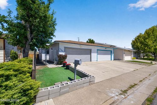 11033 Zeolite Dr, Reno, NV, 89506-1639 | Card Image