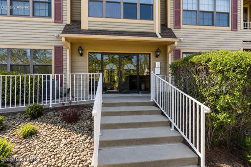 1101-1101 Stoneridge Cir, Helmetta, NJ, 08828-1137 | Card Image