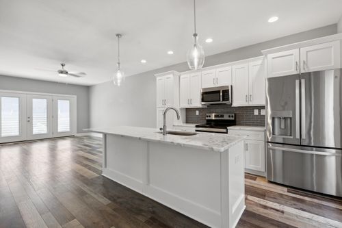 4108-955 Tarr Trce, Lexington, KY, 40508-2160 | Card Image