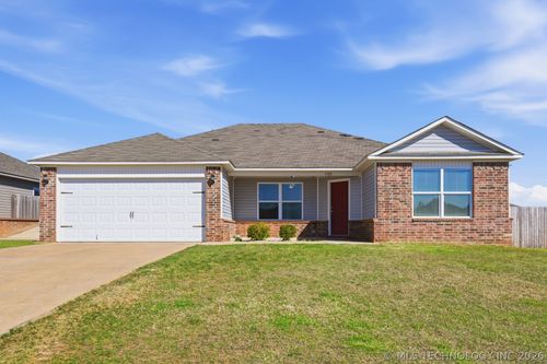1705 S 10th Street, Broken Arrow, OK, 74012 | Card Image
