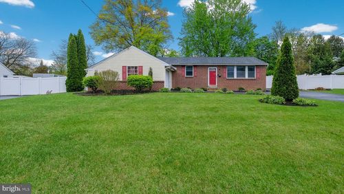 717 Longstreth Rd, WARMINSTER, PA, 18974-2917 | Card Image