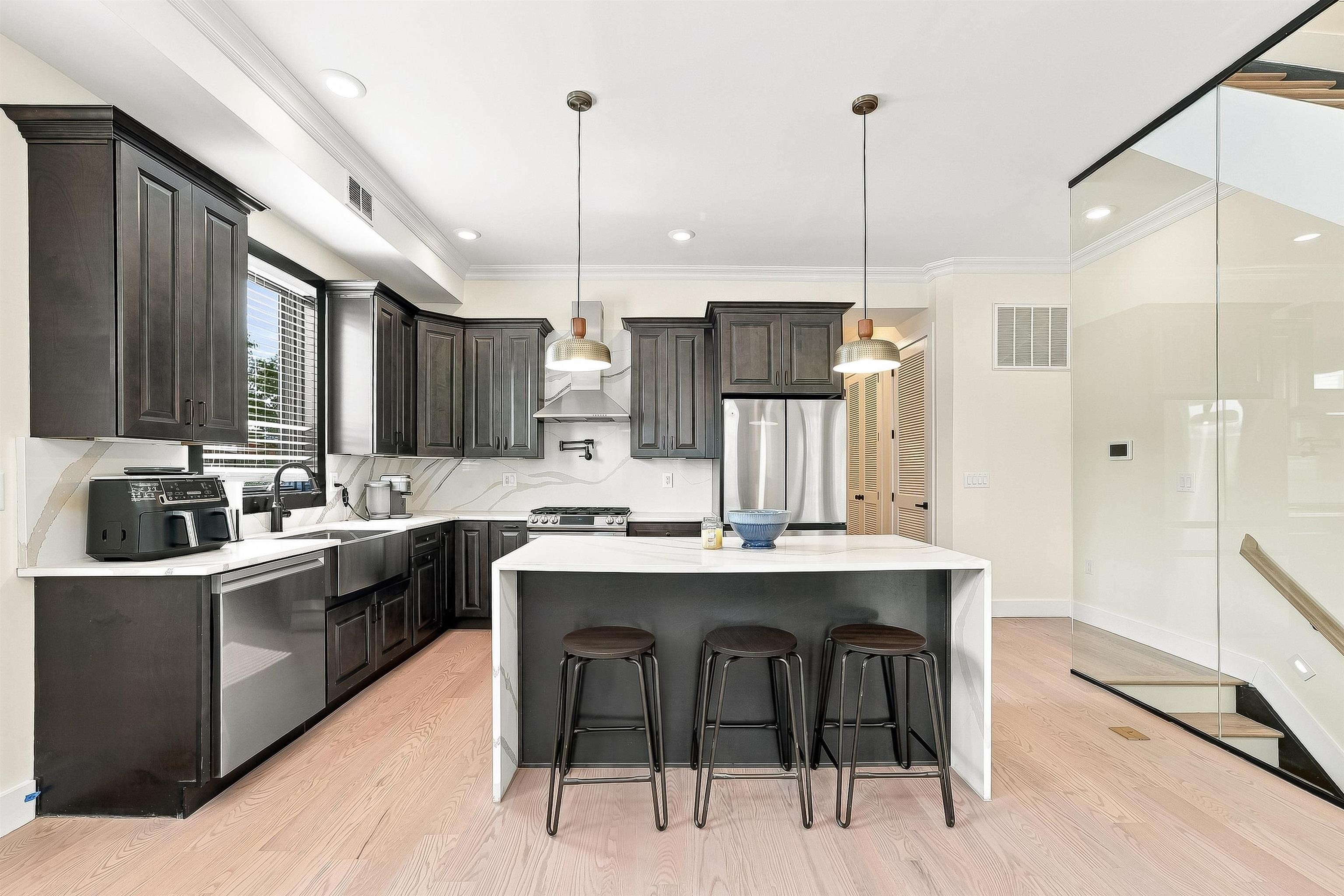 Residential in JC, Heights 4