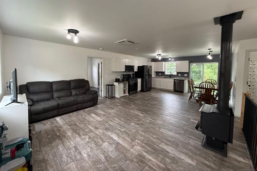 8659 Wood View Dr, Lake, MI, 48632-9584 | Card Image