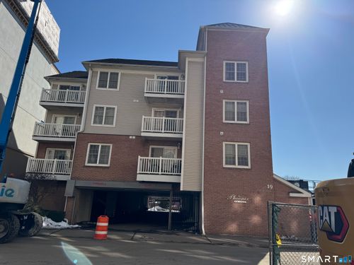 405-19 Isaacs St, Norwalk, CT, 06850-4138 | Card Image