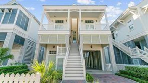 2614 E Seaside Dr, Galveston, TX, 77550 | Card Image