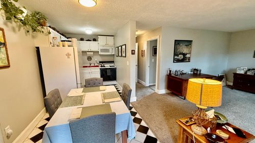 7216 72nd Ln N, Brooklyn Park, MN, 55428-1606 | Card Image