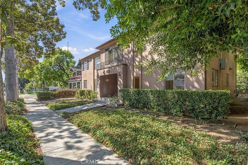 295 S Hudson, Pasadena, CA, 91101 | Card Image