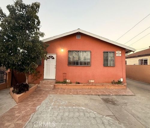 3319 W 113th St, Inglewood, CA, 90303-2201 | Card Image