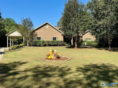 1347 Hurricane Creek Road, House other with 3 bedrooms, 3 bathrooms and null parking in Gurley AL | Image 1