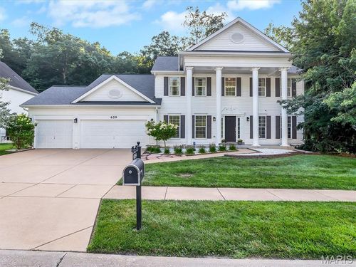 659 Southern Hills Dr, Eureka, MO, 63025-3611 | Card Image
