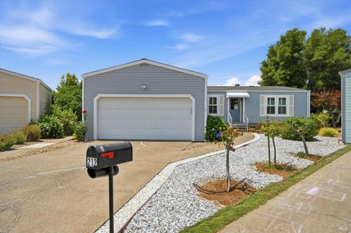 212 Julie Pl, Napa, CA, 94558-1667 | Card Image