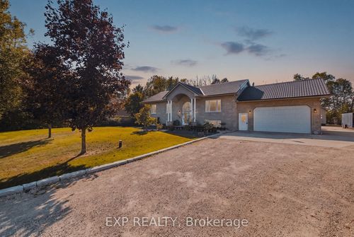 59 Regency Dr, Clifford, ON, N0G1M0 | Card Image