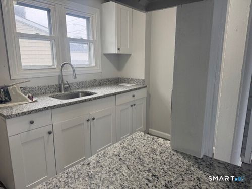 b-27 Melba St, Milford, CT, 06460-7438 | Card Image