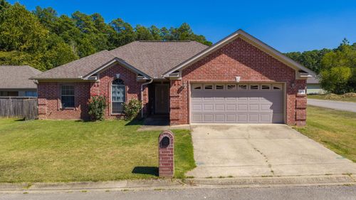 7004 Belmont Cv, Bauxite, AR, 72011-8945 | Card Image