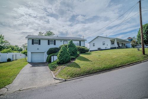 2100 Division Street Ext, Parkersburg, WV, 26101-9381 | Card Image